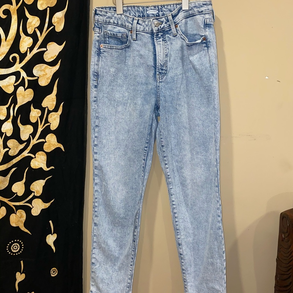 straight jeans